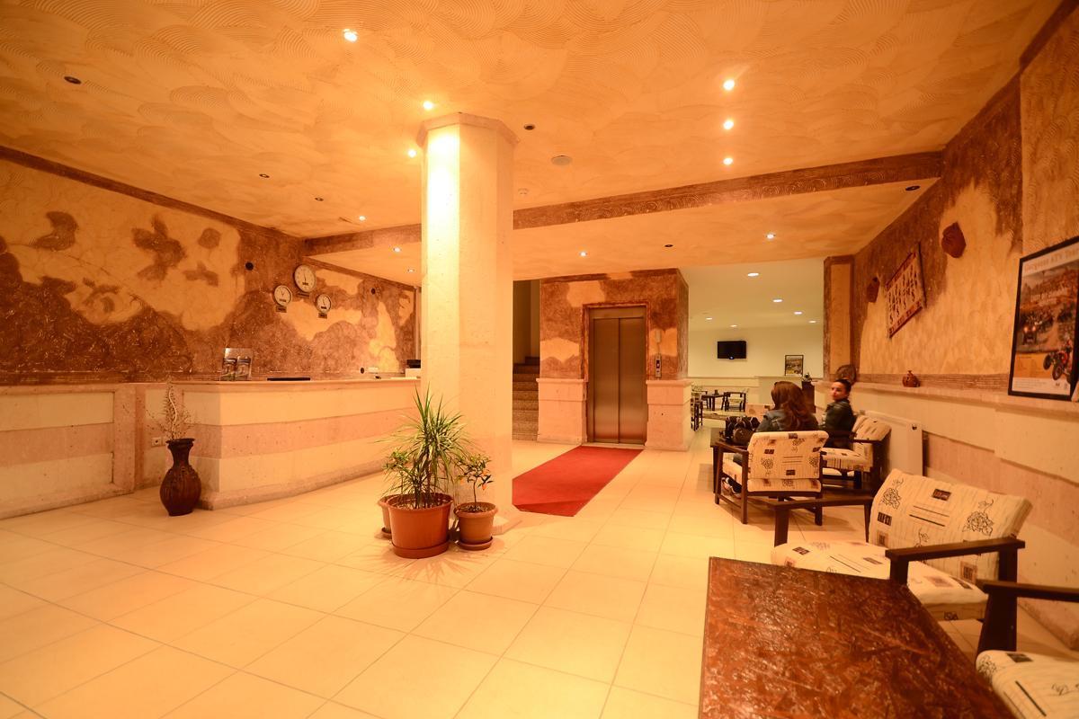 Matiasos Hotel เกอเรเม ภายนอก รูปภาพ