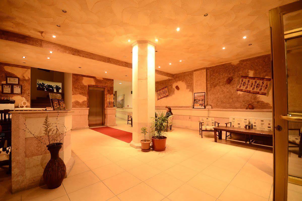 Matiasos Hotel เกอเรเม ภายนอก รูปภาพ