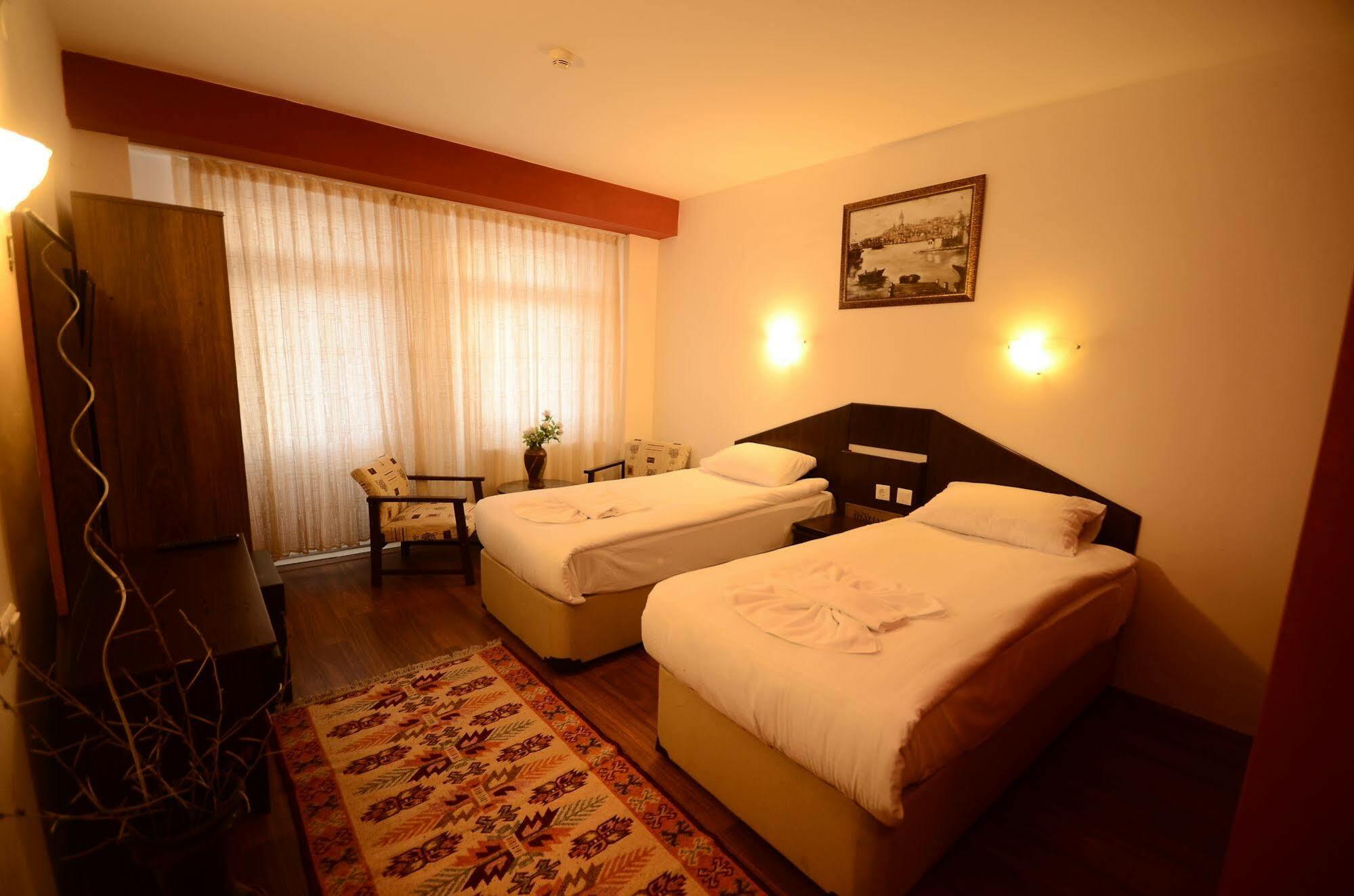Matiasos Hotel เกอเรเม ภายนอก รูปภาพ