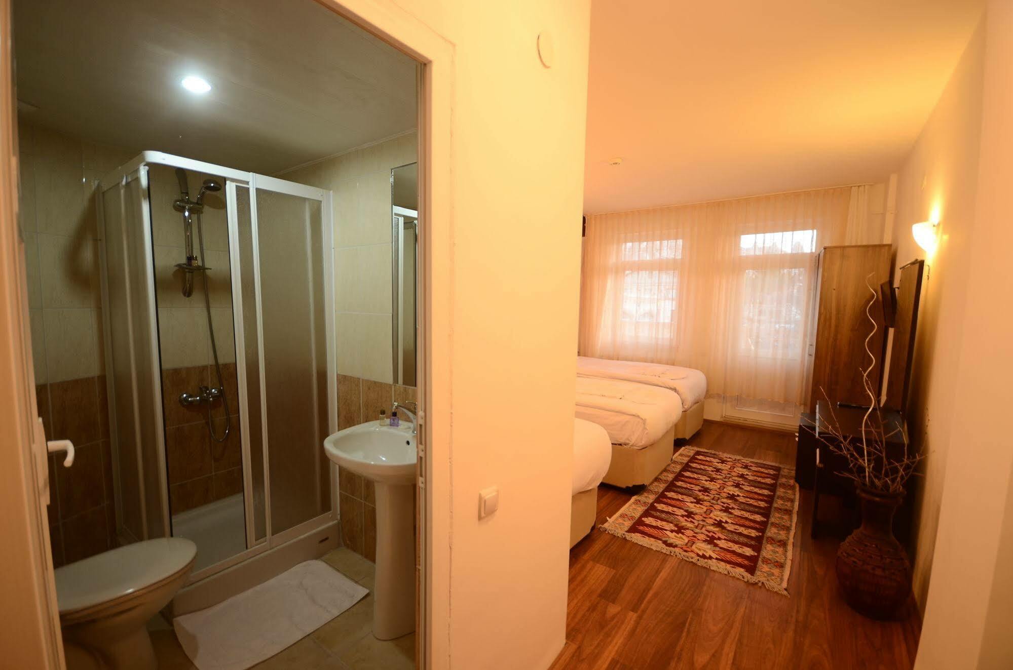 Matiasos Hotel เกอเรเม ภายนอก รูปภาพ
